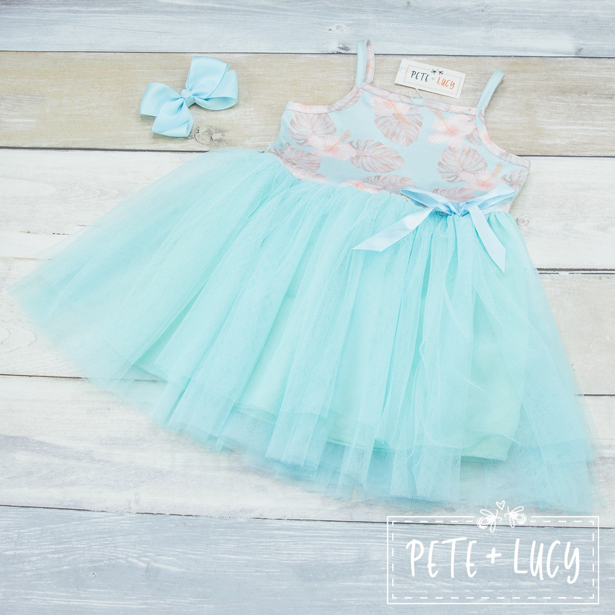 Relaxing Surf tulle dress