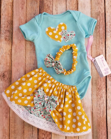 Mustard seeds onesie 3pc.set